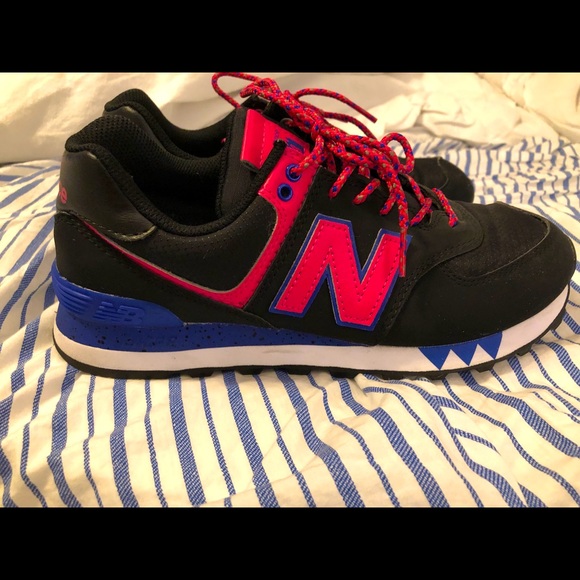 New Balance Shoes - Picture 1 of 5